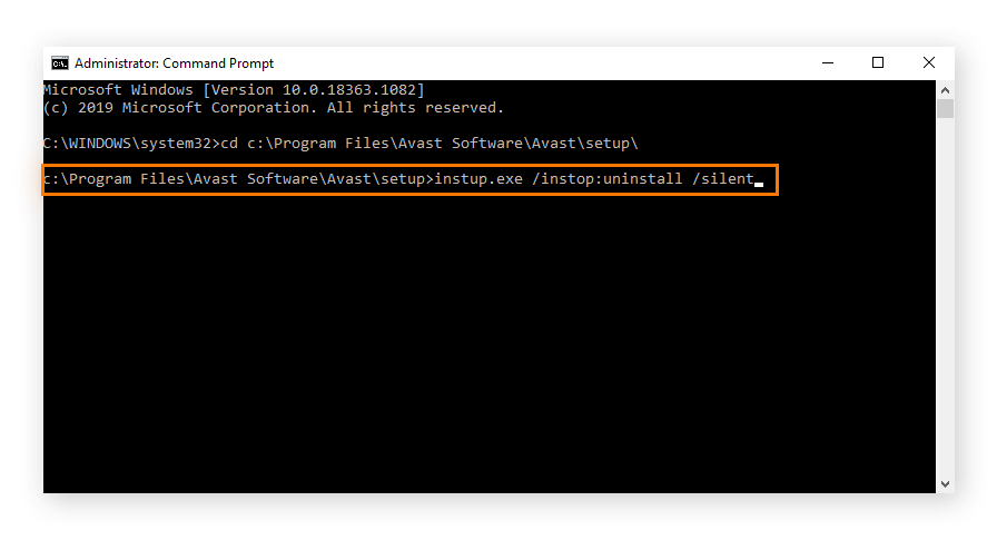 Командная строка администратора, в которой отображается команда instup.exe /instop:uninstall /silent для удаления антивируса Avast Antivirus.